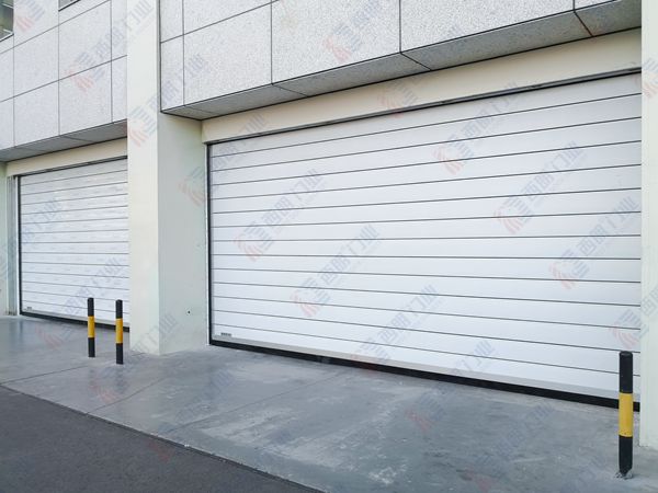 寧夏銀川國(guó)際機(jī)場(chǎng)硬質(zhì)快速門(mén)