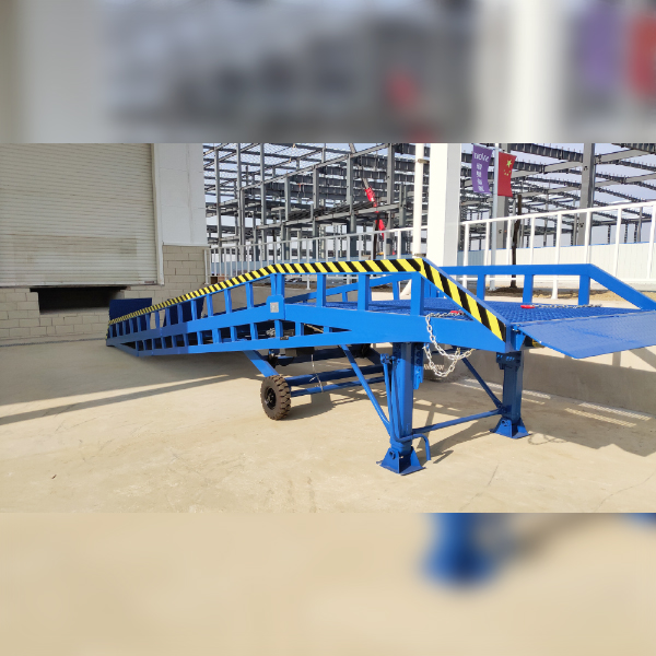 20191227移動(dòng)式登車橋2-600.jpg